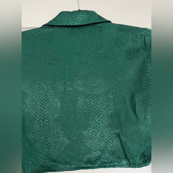 NBD Green Crop Top - Picture 8 of 12